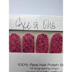 NWT Color Street “Exes and Oh’s” Nail Strips